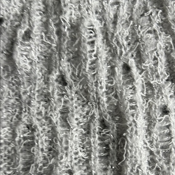 Trouvé Women’s Cozy Silver Sweater with Subtle Shimmer - Picture 6 of 8